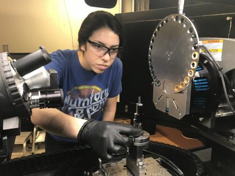Abby Nason setting up an X-ray microtomographic scan of a nanoengineered hierarchical composite to investigate its 3D constituent morphology in high resolution.